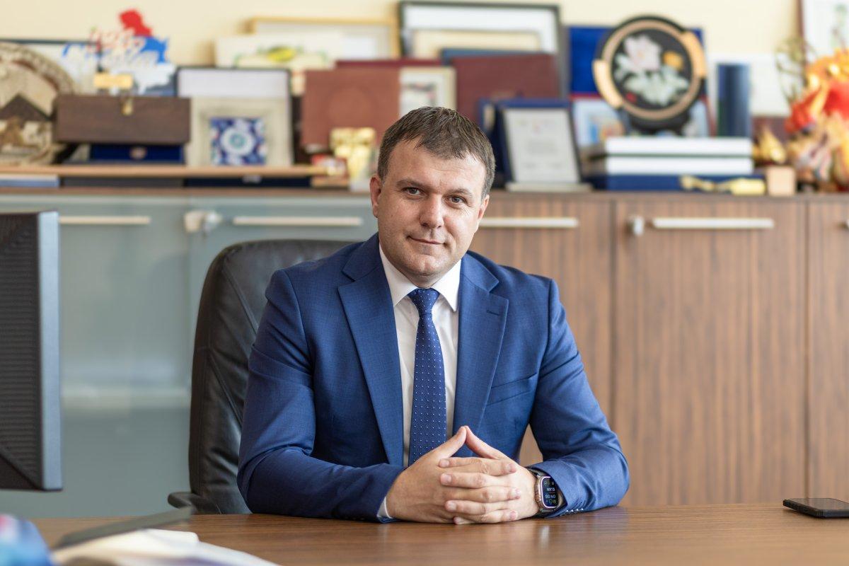 MEMIĆ: PROTEKLU GODINU OBELEŽILI KINESKI TURISTI I NAGLI RAST POSETA BANjAMA I PLANINSKIM CENTRIMA